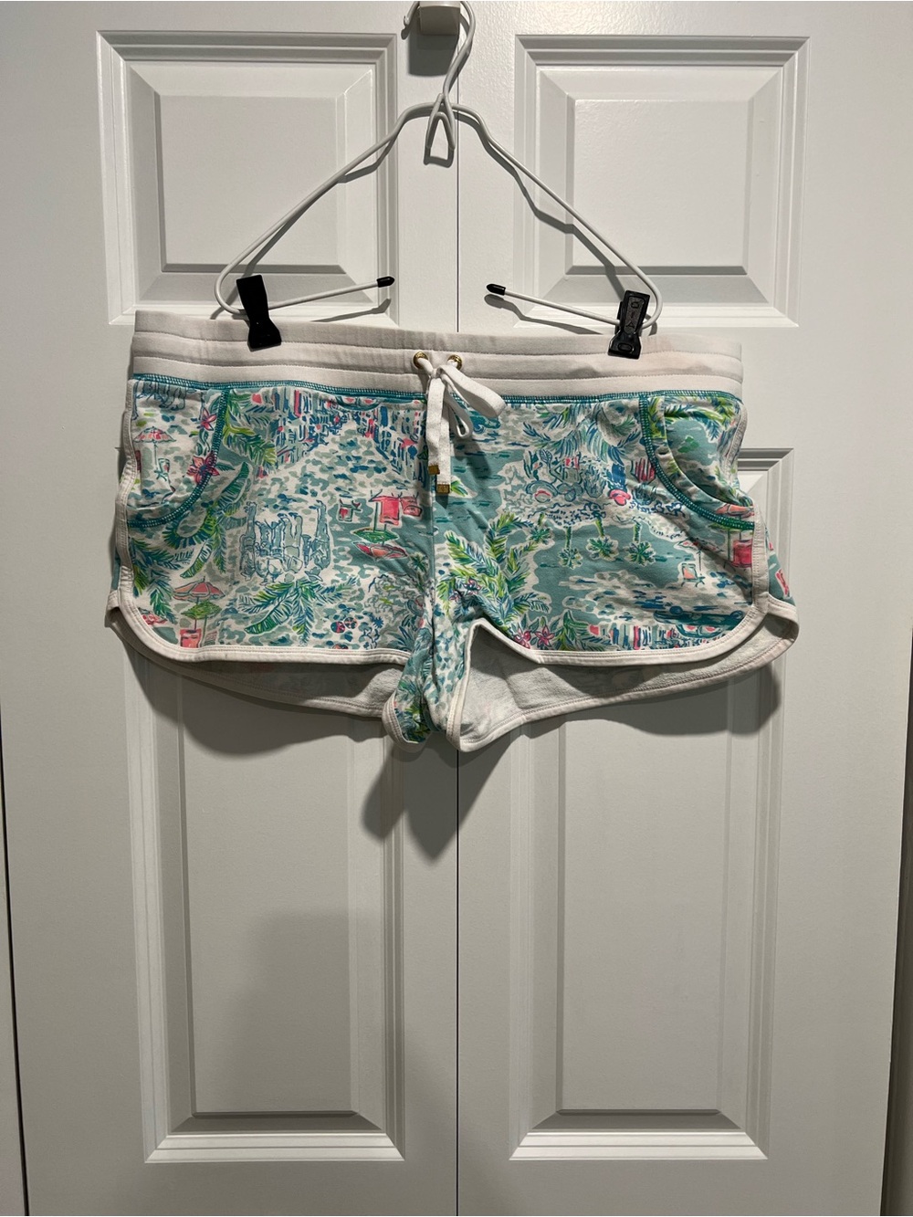Lilly Pulitzer Beach-Print Lounge Shorts